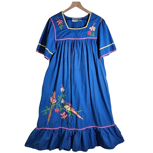 Vintage Loungees Muumuu Appliqued Dress 1X Blue‎ Bird Parrot Tropical - Picture 1 of 10